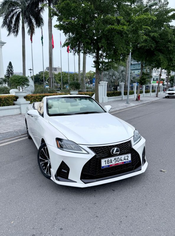 Xe cưới Lexus mui trần IS250