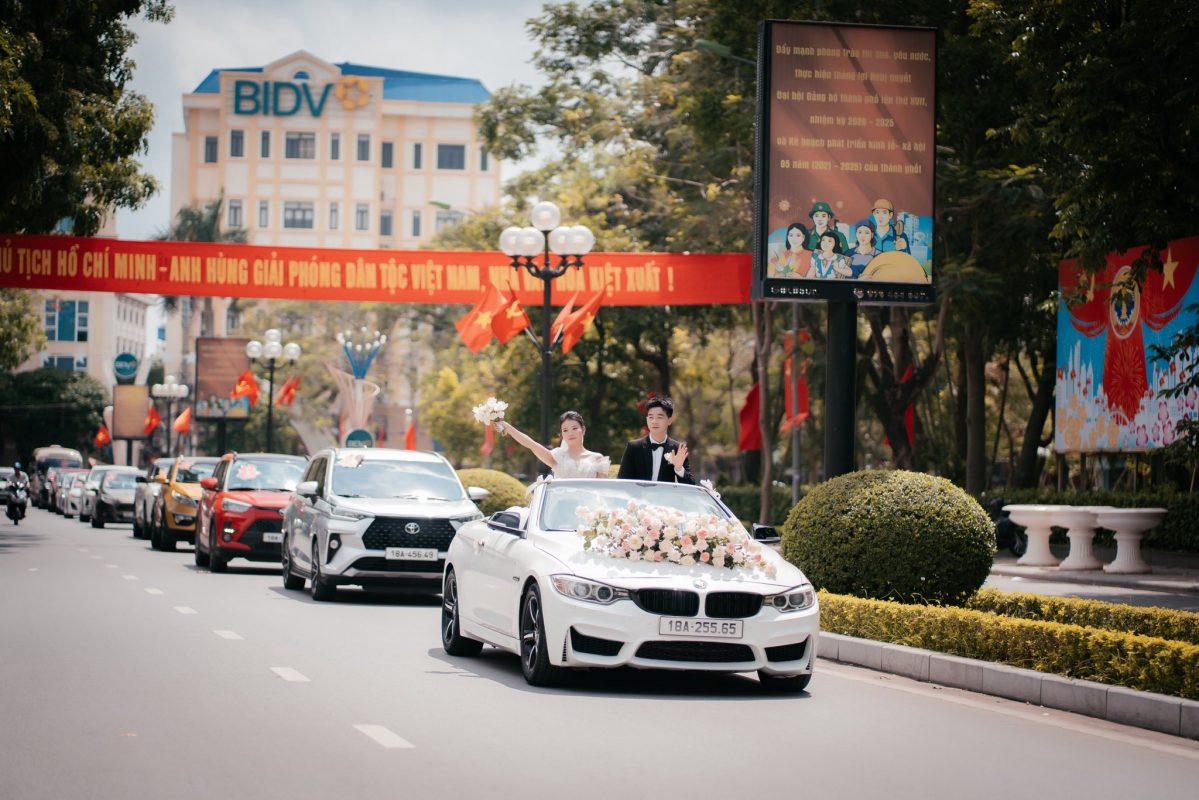 XE CƯỚI BMW 420I MUI TRẦN